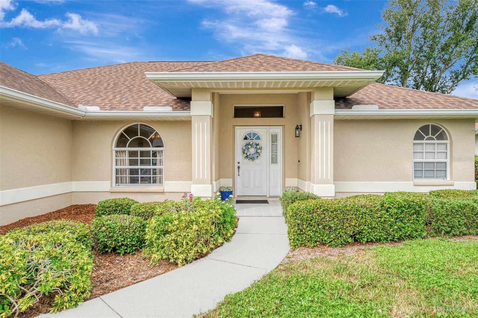 426 BERMUDA ISLES CIR