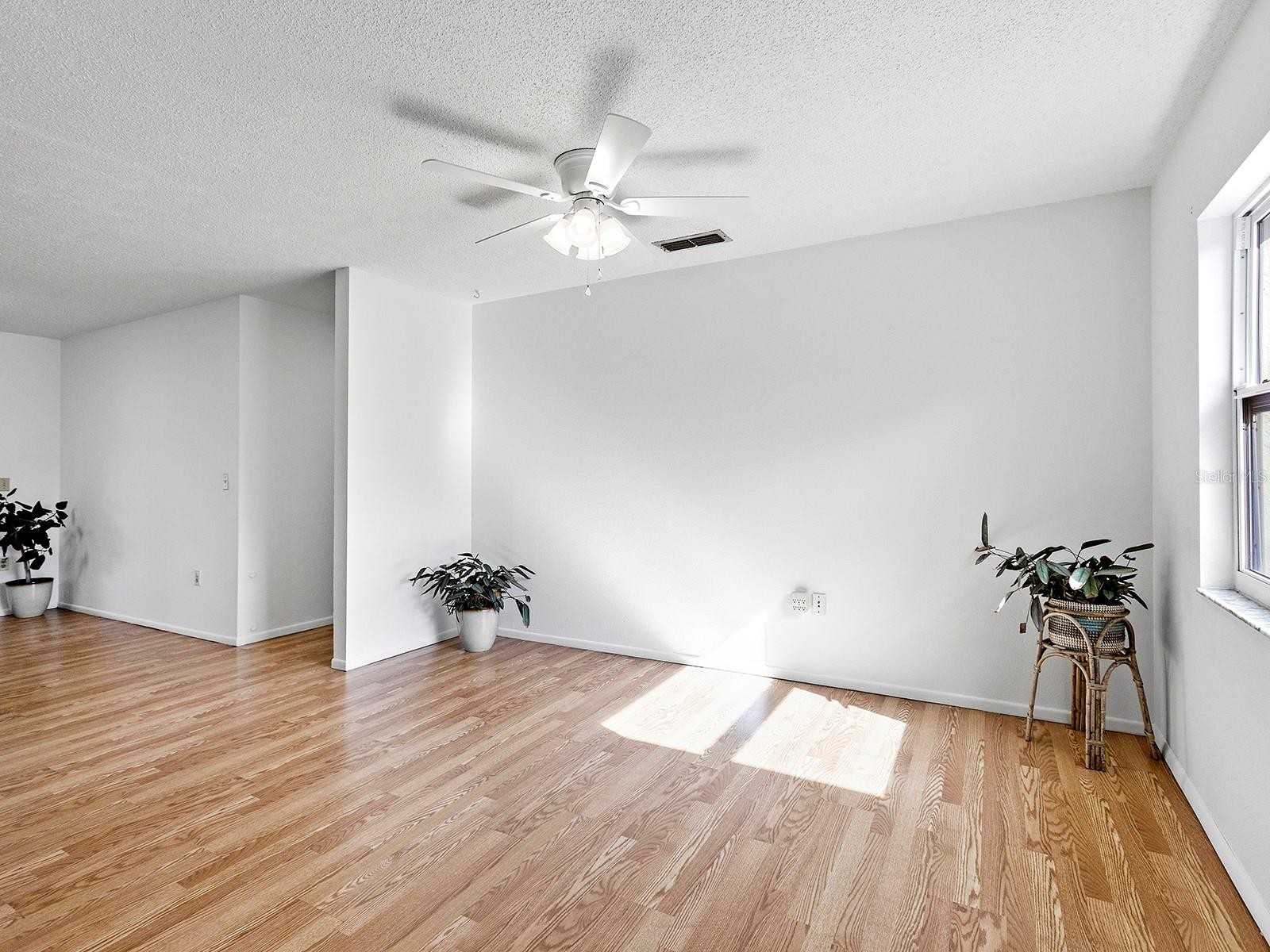 4260 BELL AVE