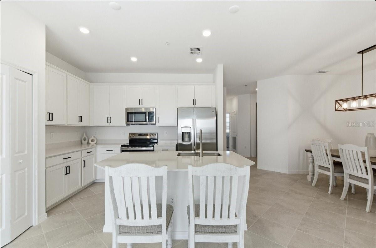 19140 SCALLOP LOOP #308