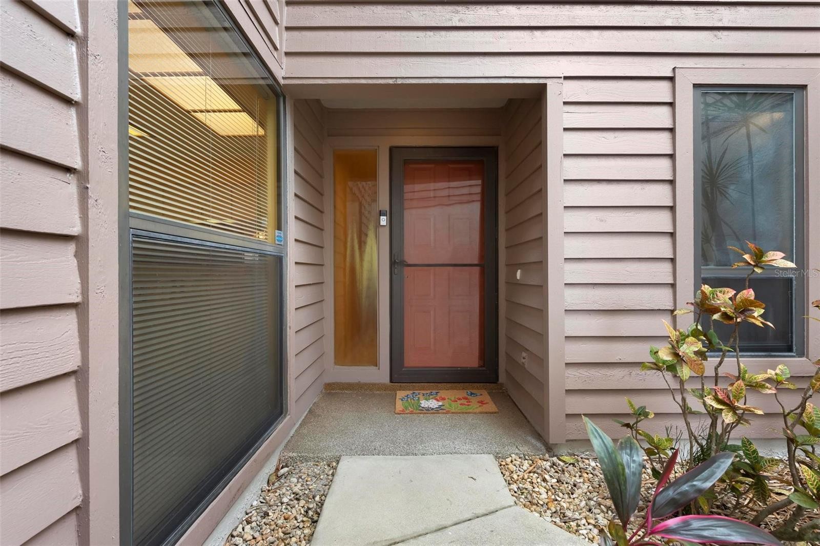 3920 WILSHIRE CT #80