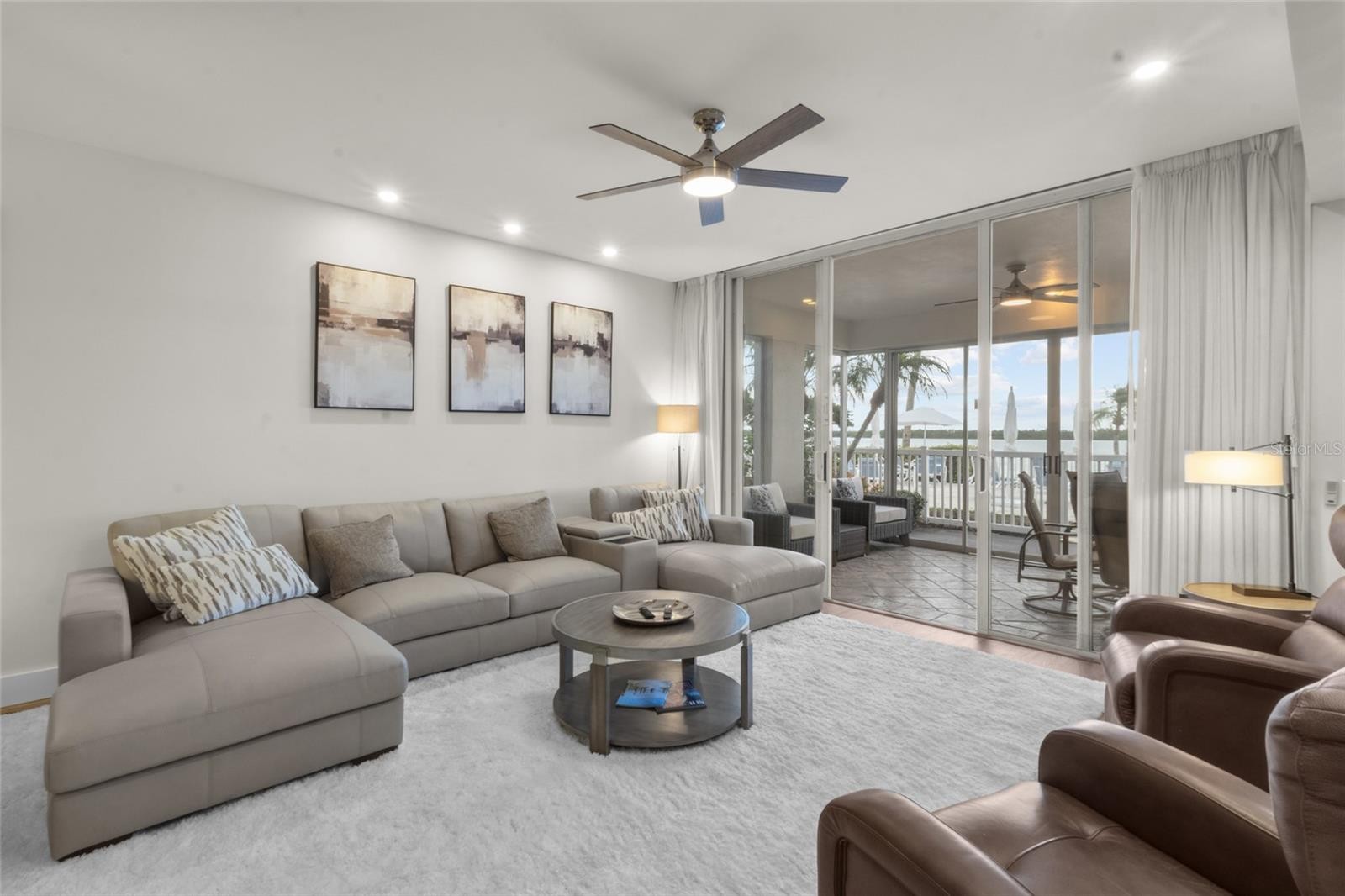 615 DREAM ISLAND PL #105