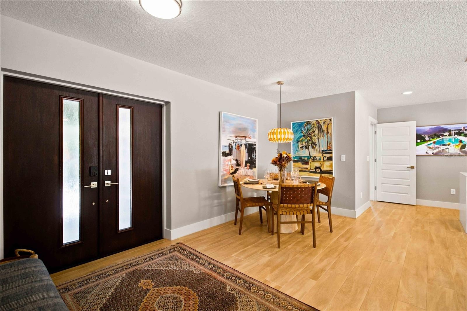 2410 SIESTA DR