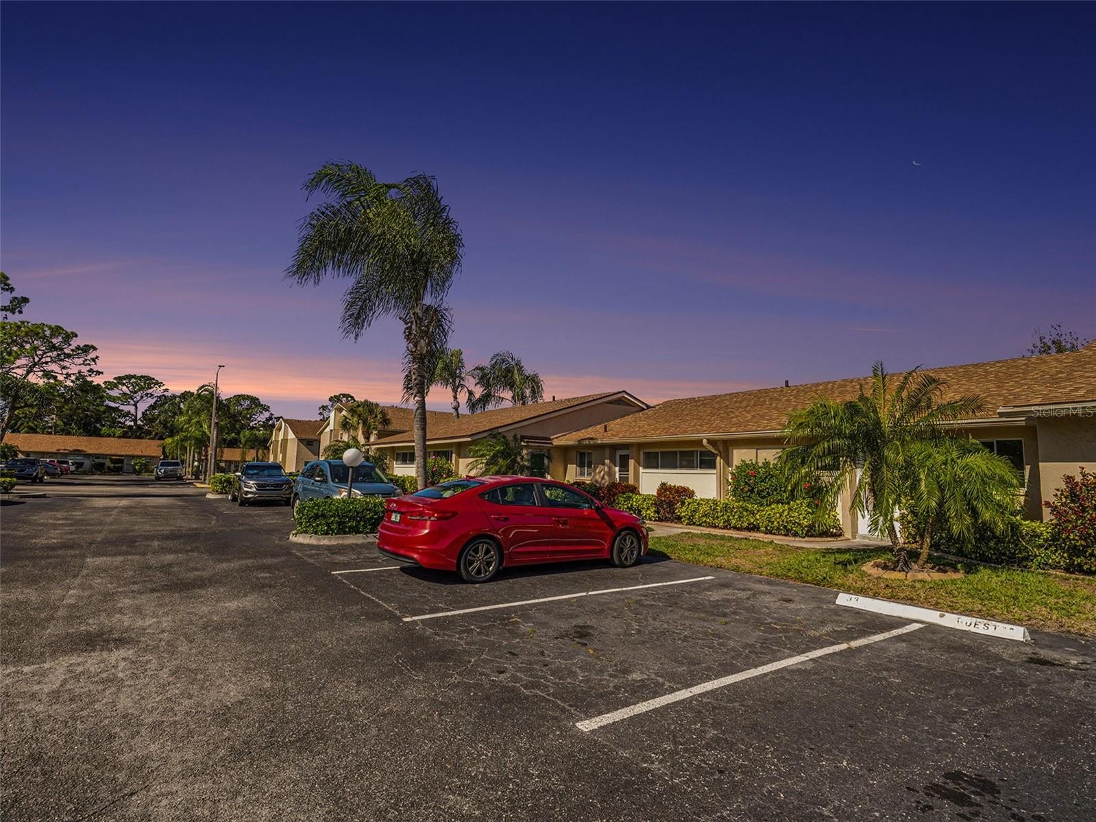 2779 WOODGATE LN #33