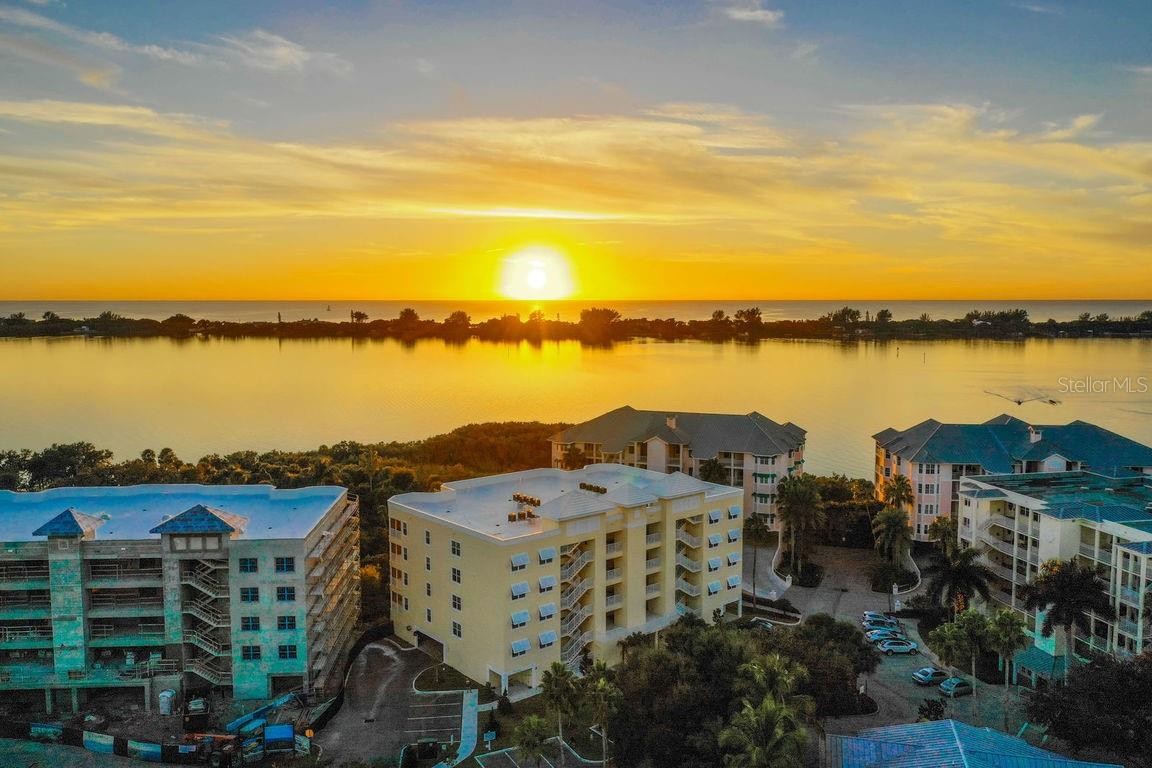 250 HIDDEN BAY DR #301