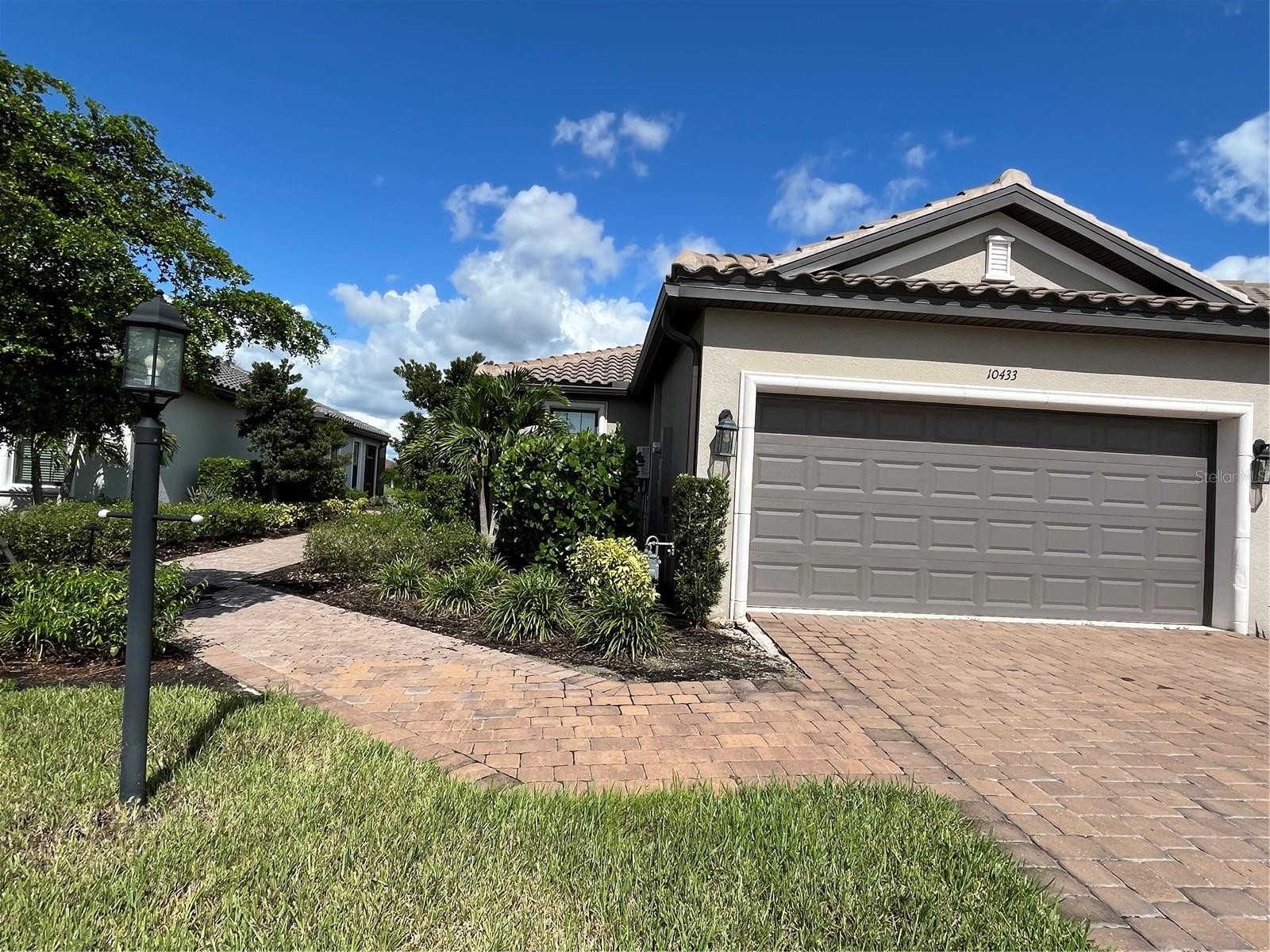 10433 MORNING MIST LN