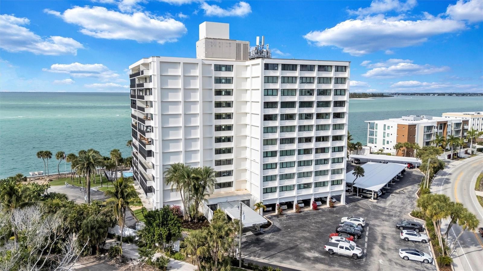 4822 OCEAN BLVD #8D
