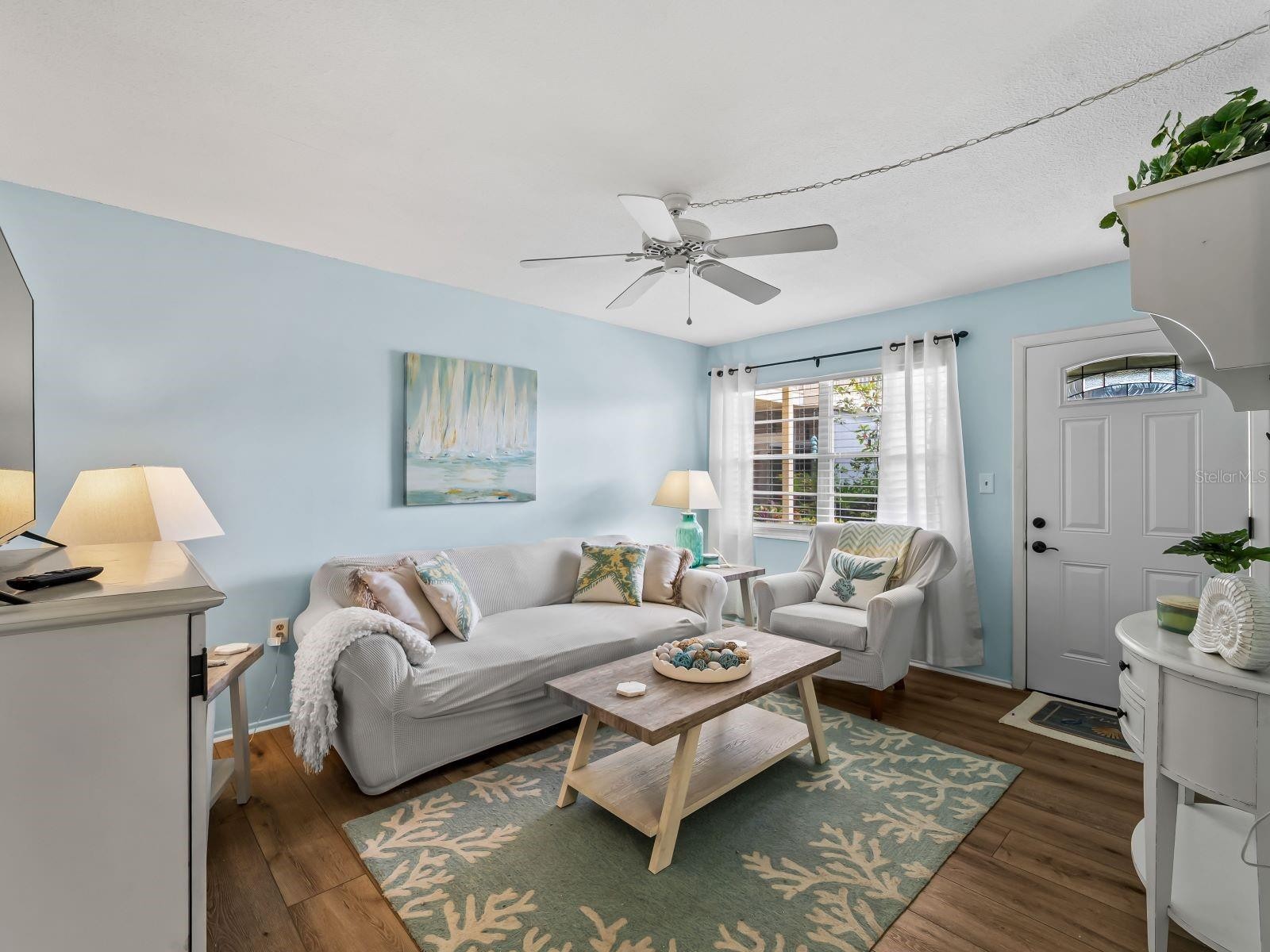 210 PARK BLVD N #122