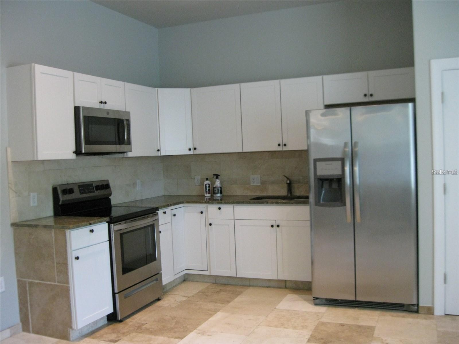 2009 COCOANUT AVE #2