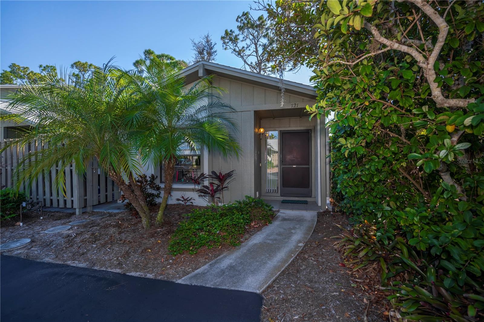 121 JOSE GASPAR DR #121