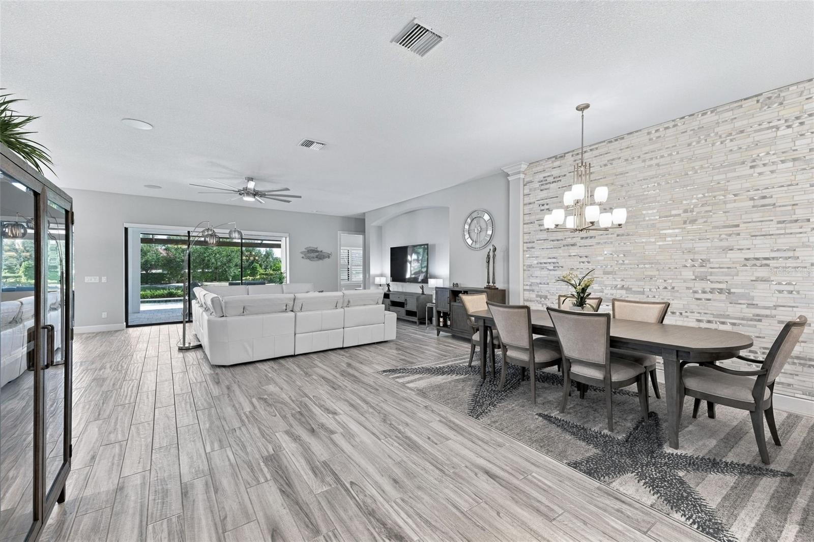 4723 BENITO CT