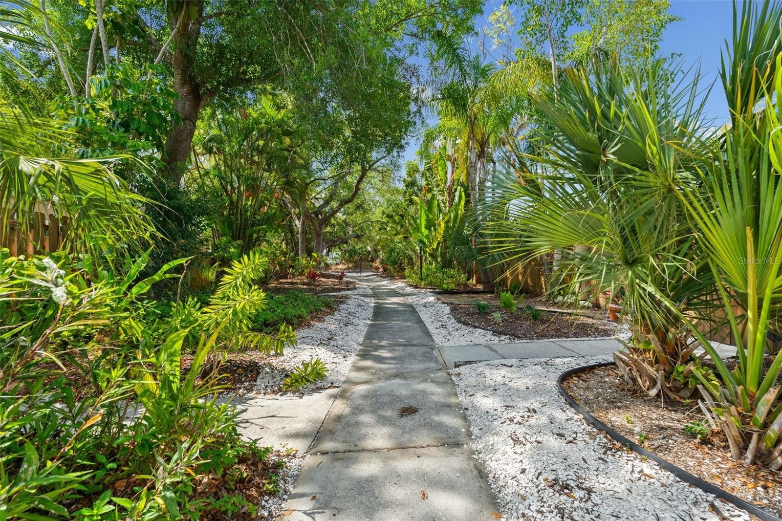 500 N JEFFERSON AVE #H1