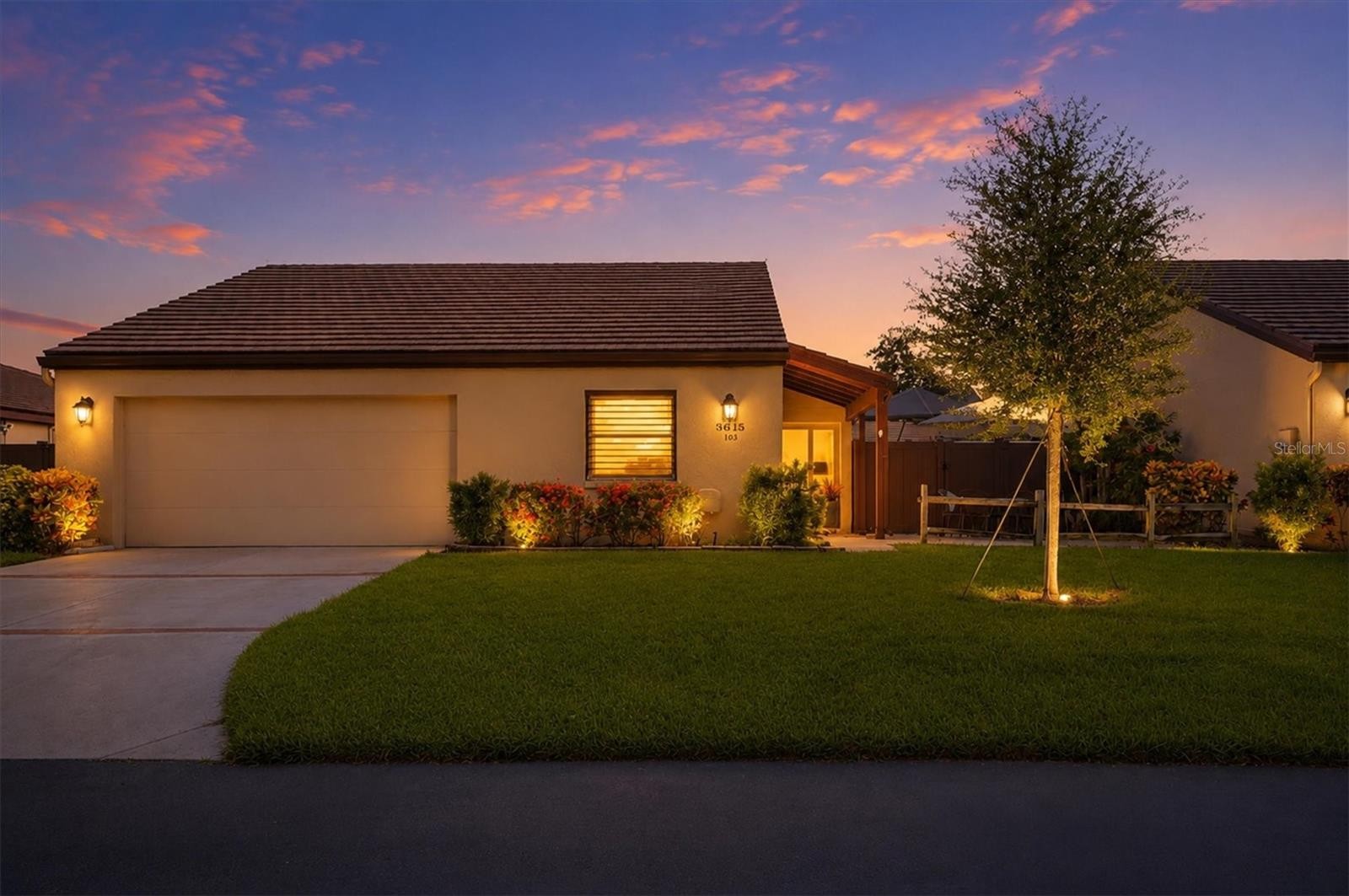 3615 GLEN OAKS MANOR DR