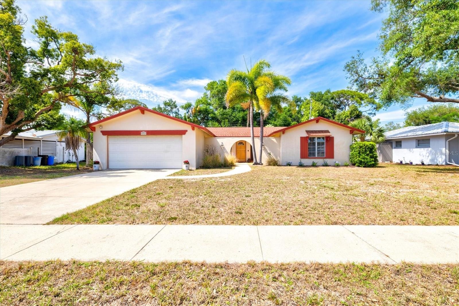 6533 BOWLINE DR