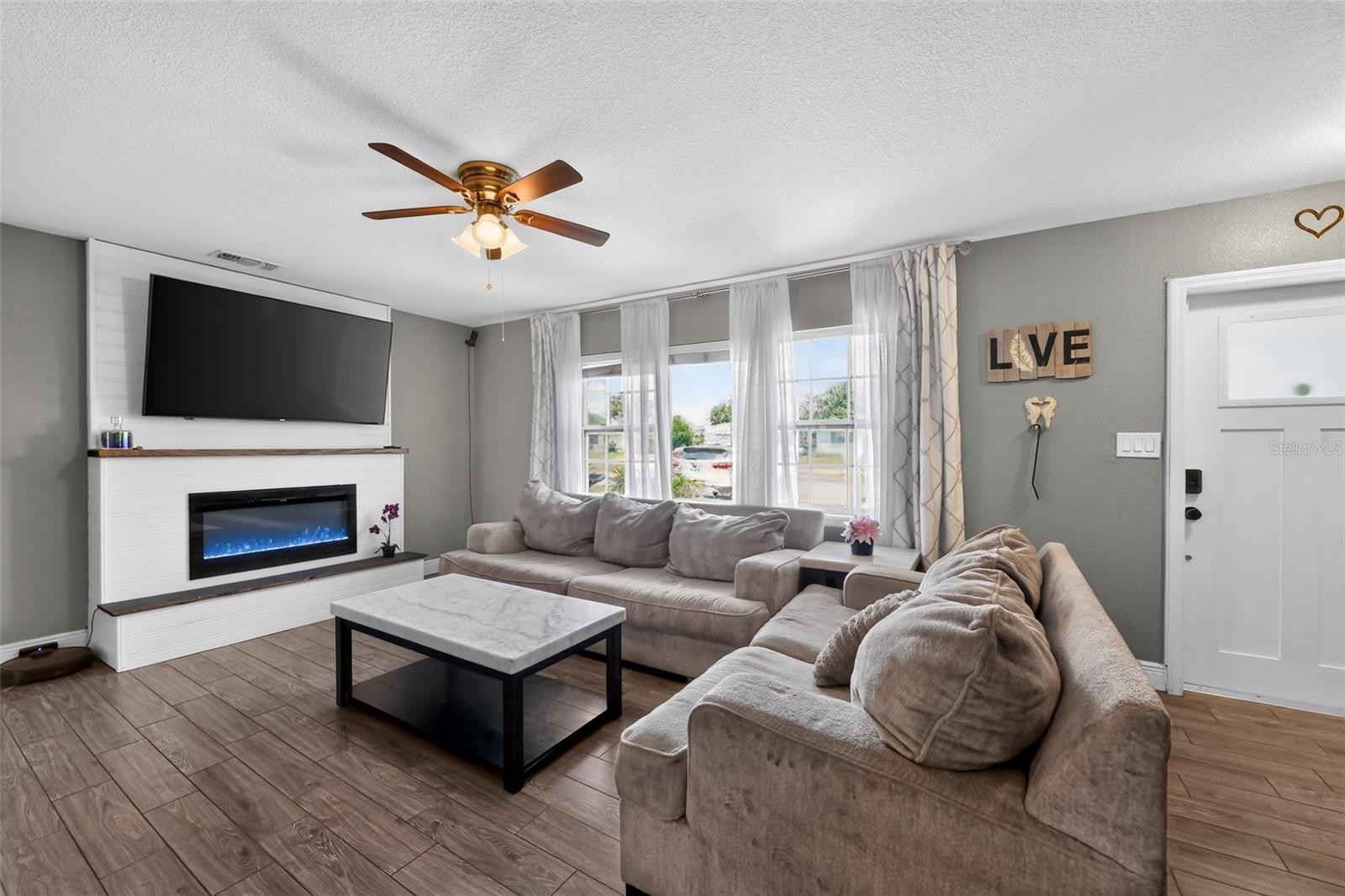 2815 SOUTHERN PKWY W