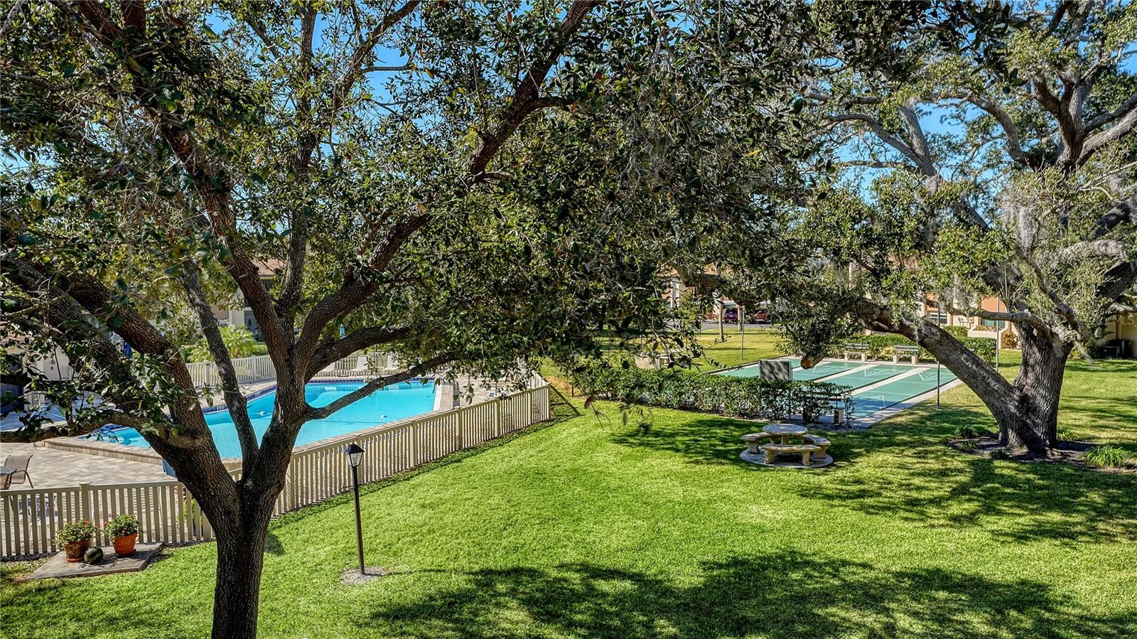 2448 CLUBHOUSE DR #201