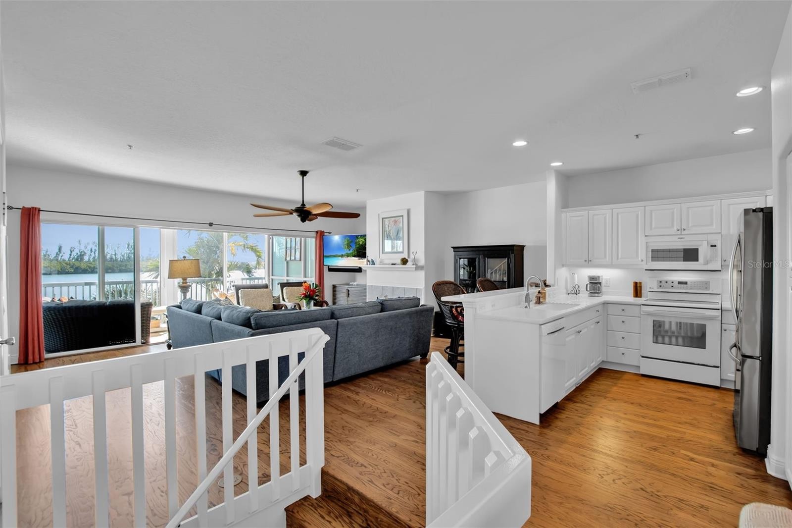 9203 MIDNIGHT PASS RD #2