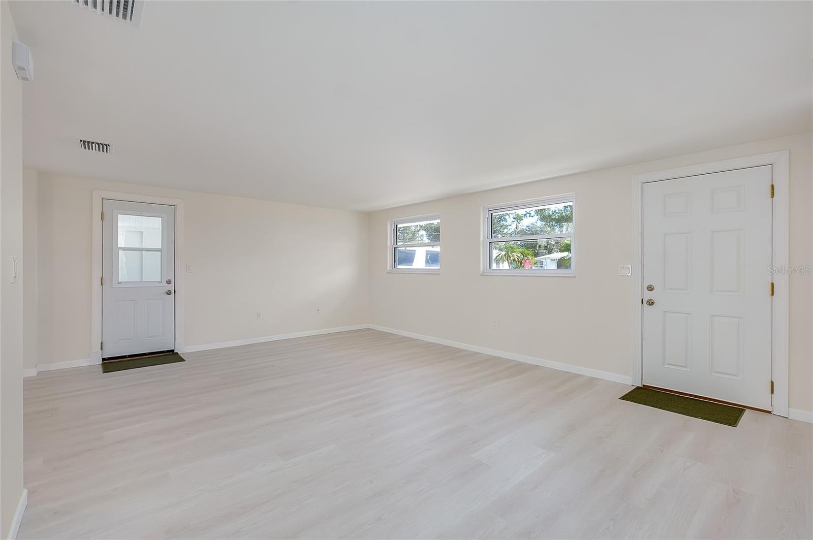 652 CIRCLEWOOD DR #T7