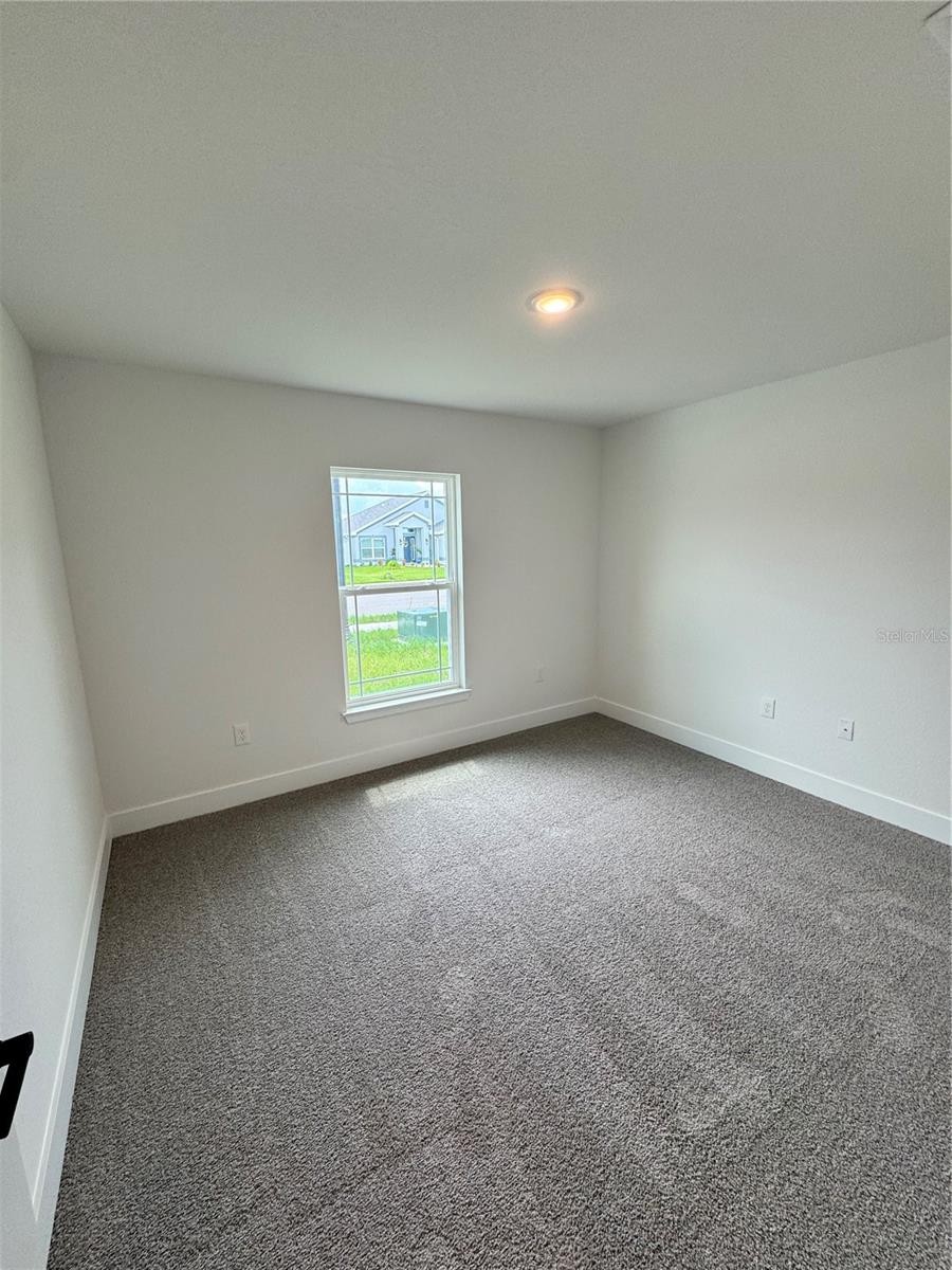 2667 AVERLAND LOOP