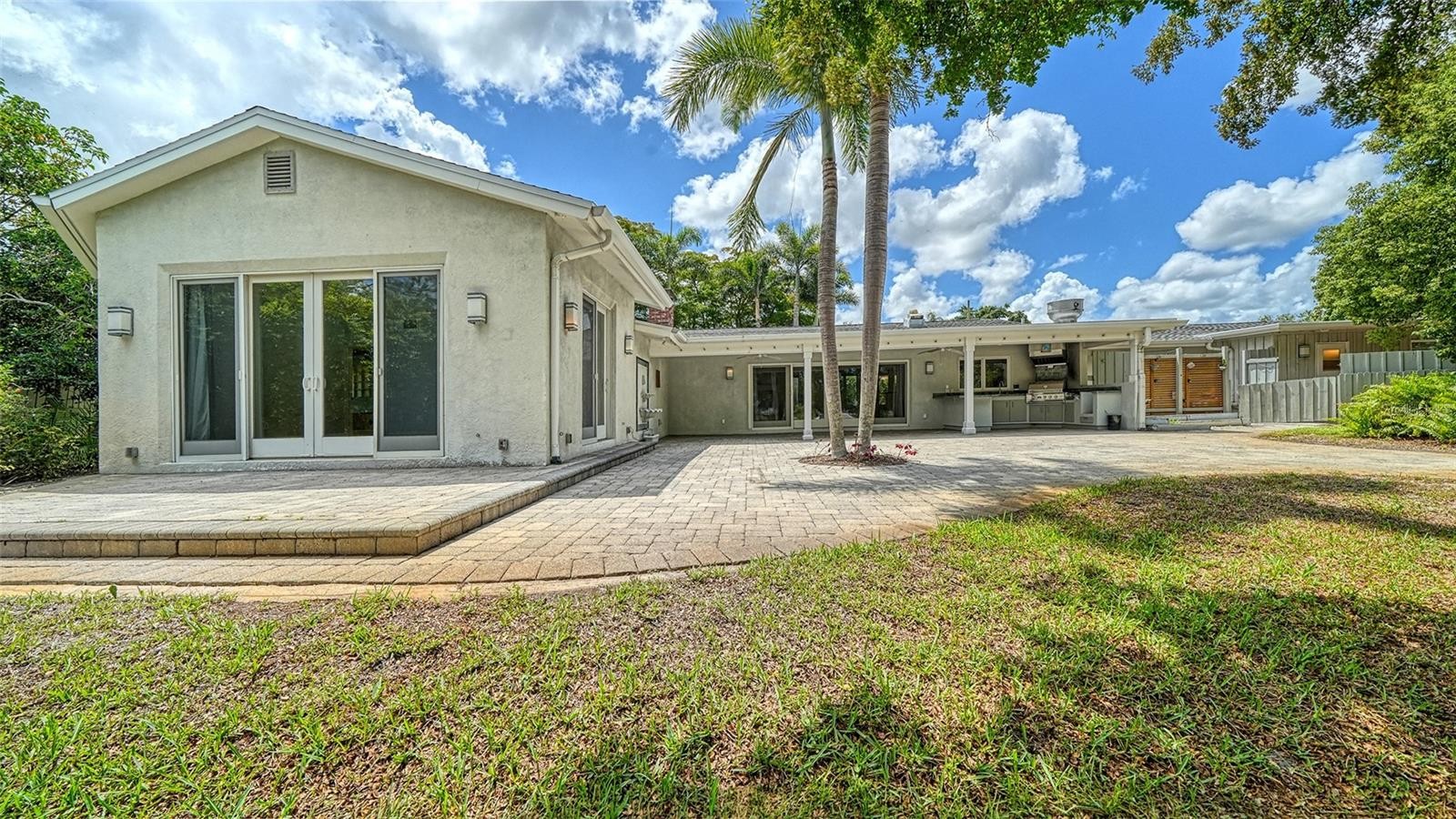 3424 TANGLEWOOD DR