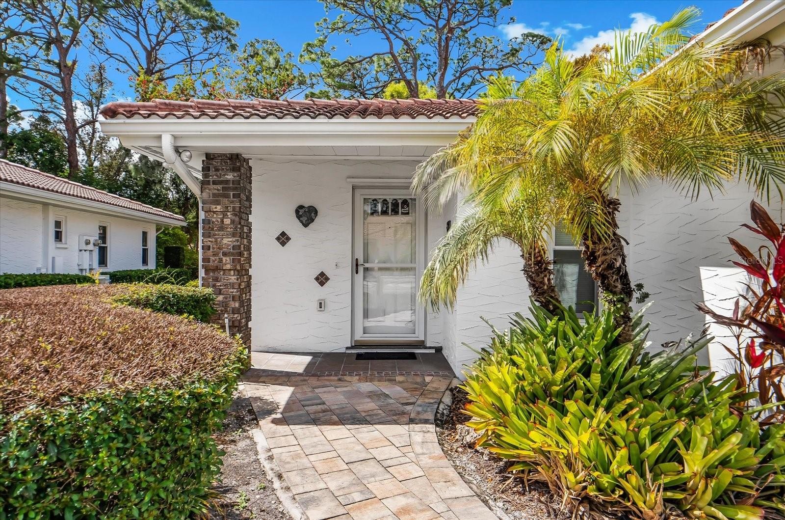 5608 GARDEN LAKES DR