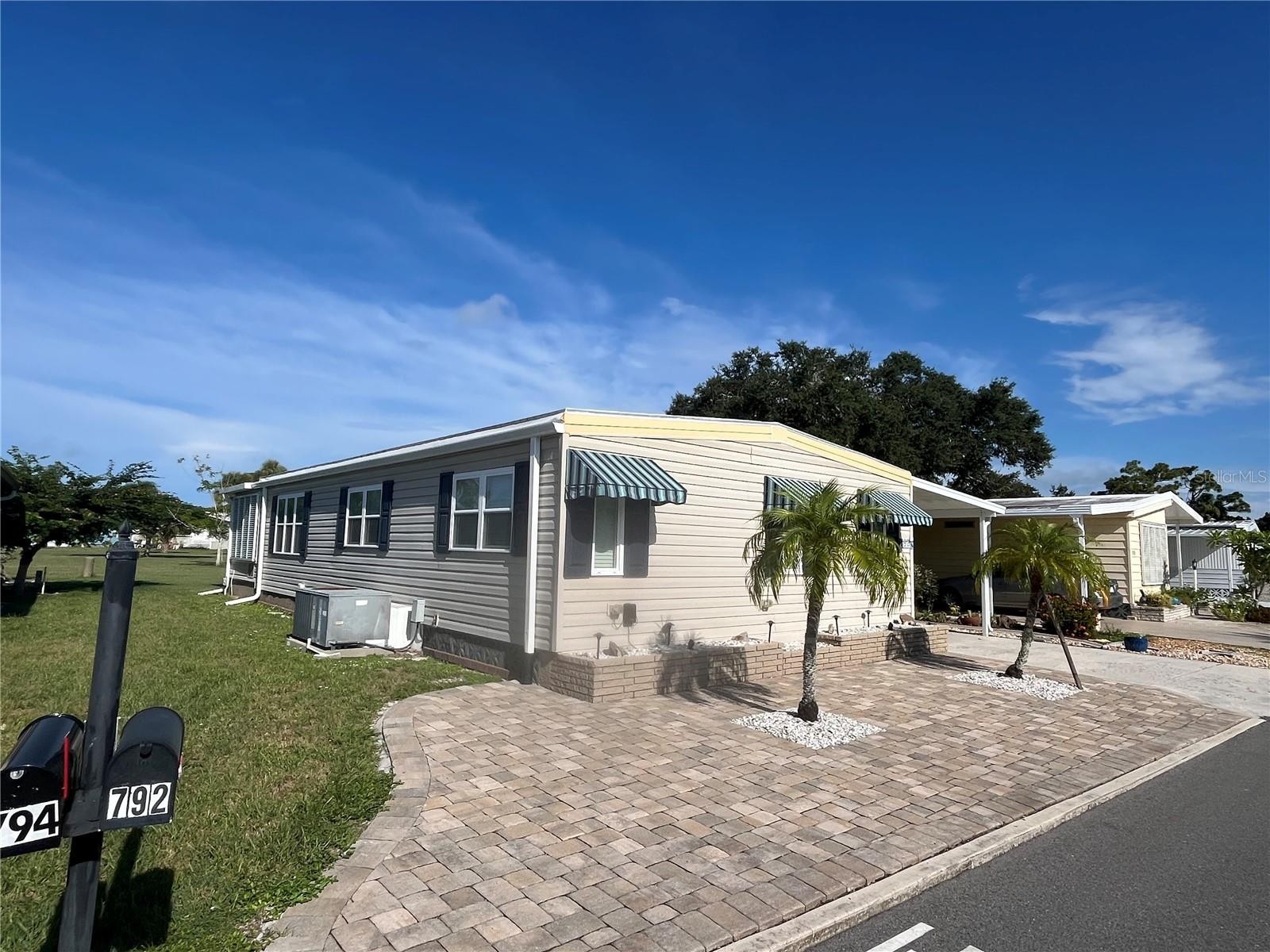 792 GRADO DR