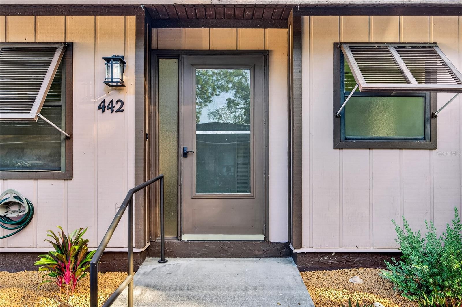 442 N JEFFERSON AVE