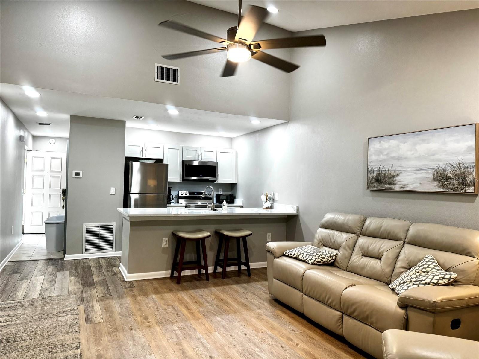 4707 WINSLOW BEACON #2