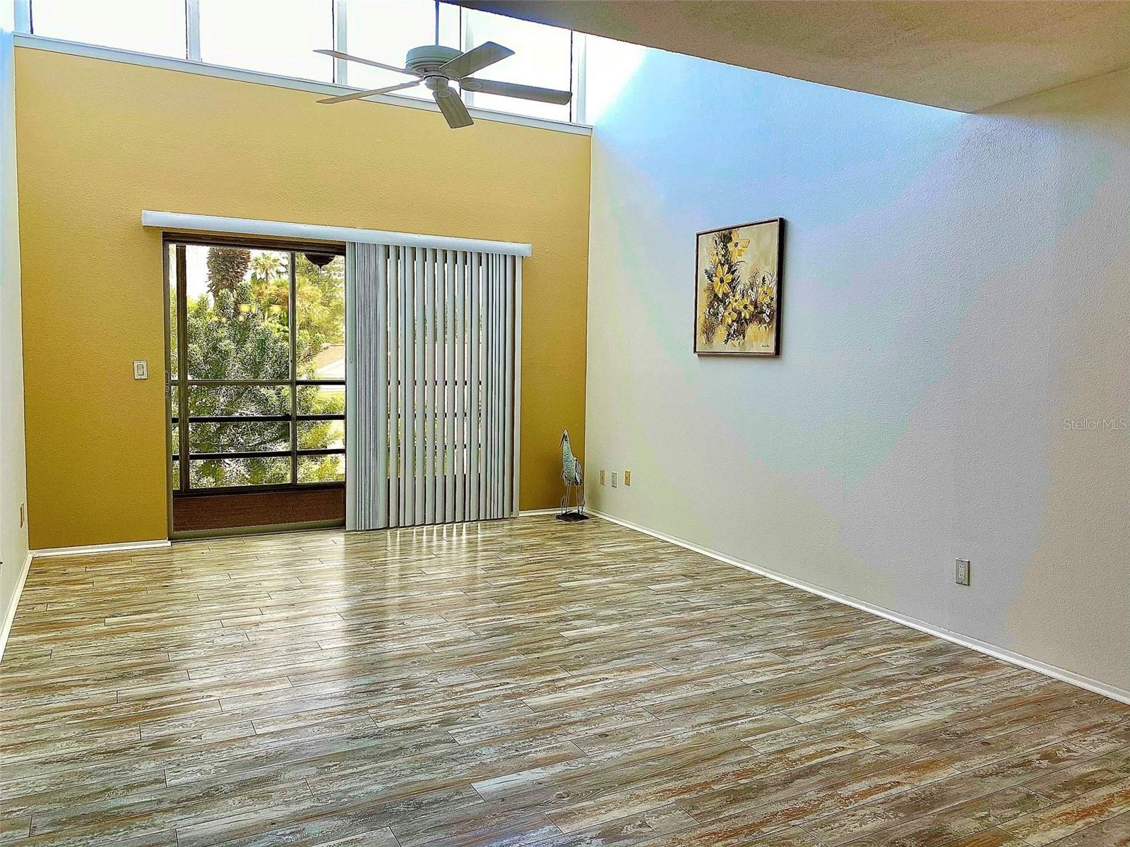 729 CAPRI ISLES BLVD #216