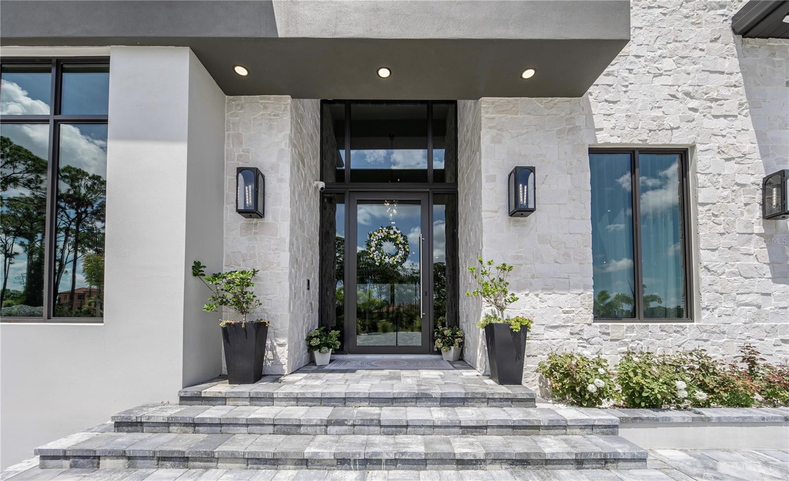 9240 FALCON CT