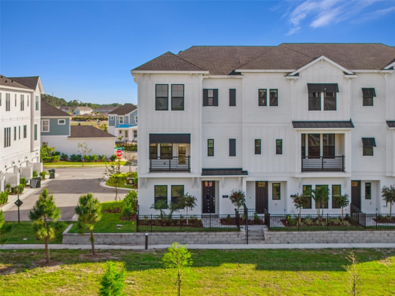 7244 SUTTON LN