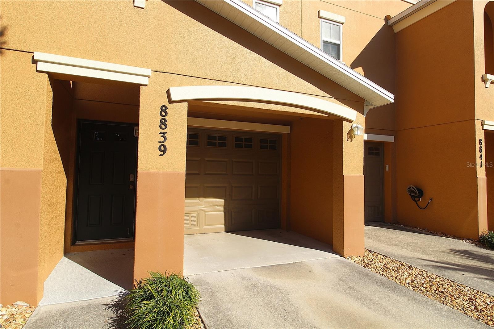 8839 WHITE SAGE LOOP