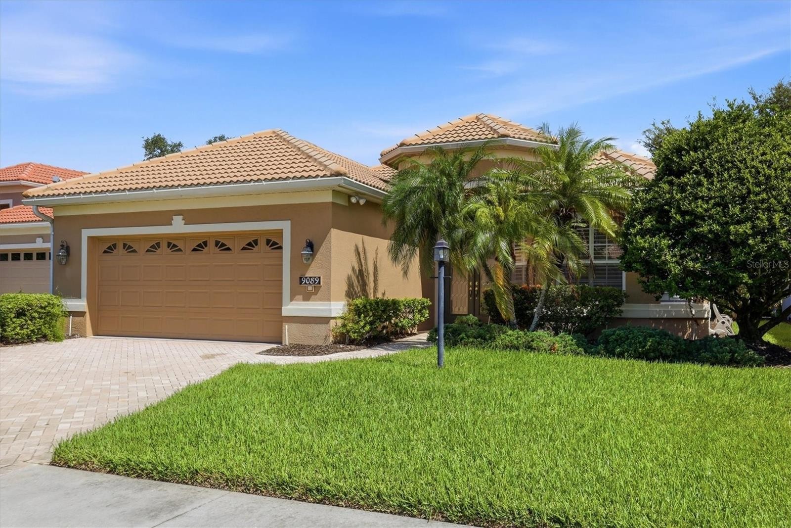 9089 WILLOW BROOK DR