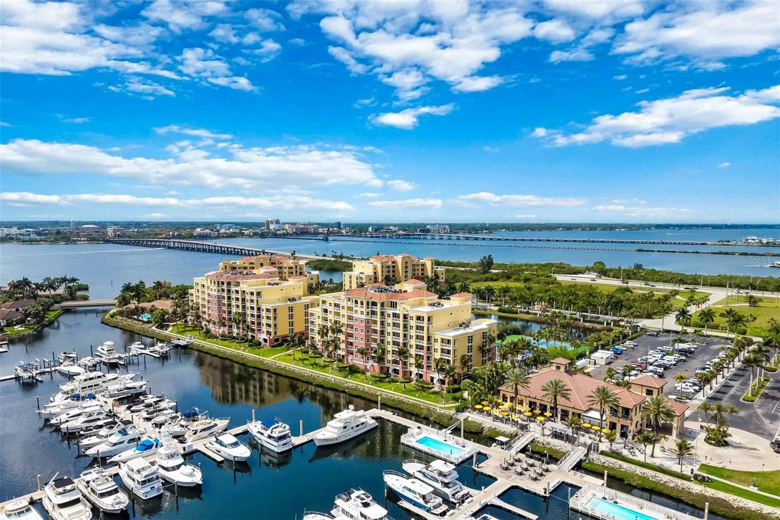 606 RIVIERA DUNES WAY #601