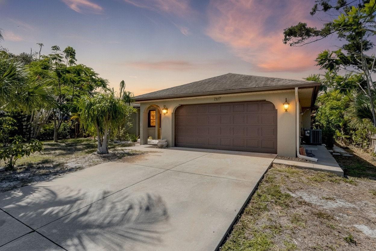 1357 LE PERA RD