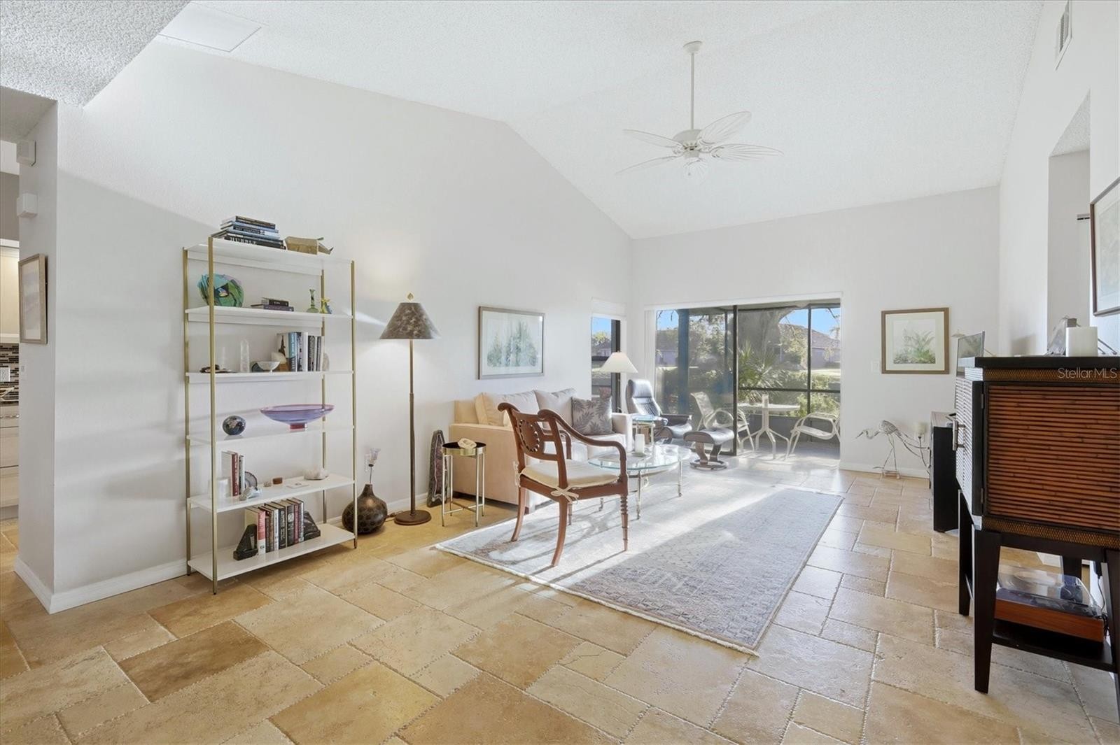 260 SOUTHAMPTON DR #312