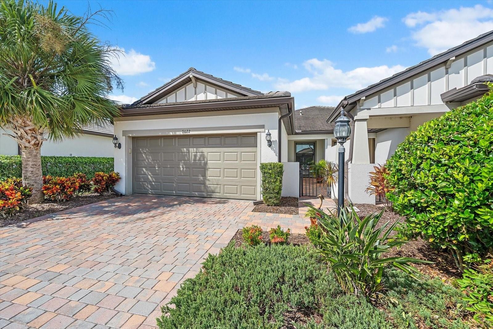 7022 HOLBROOK COVE