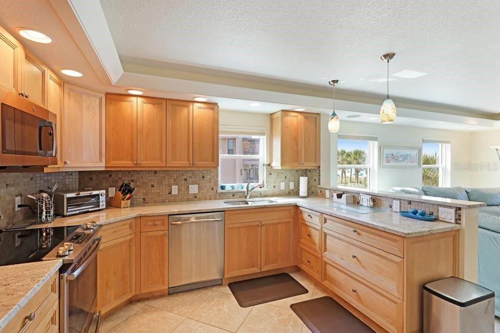 6154 MIDNIGHT PASS RD #201