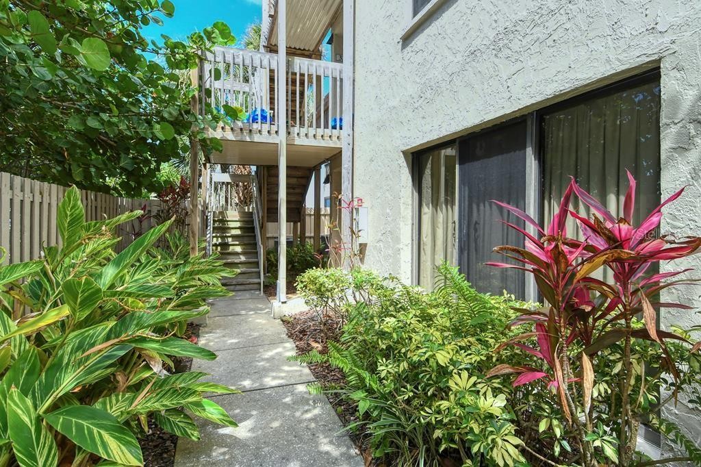 6342 MIDNIGHT PASS RD #310