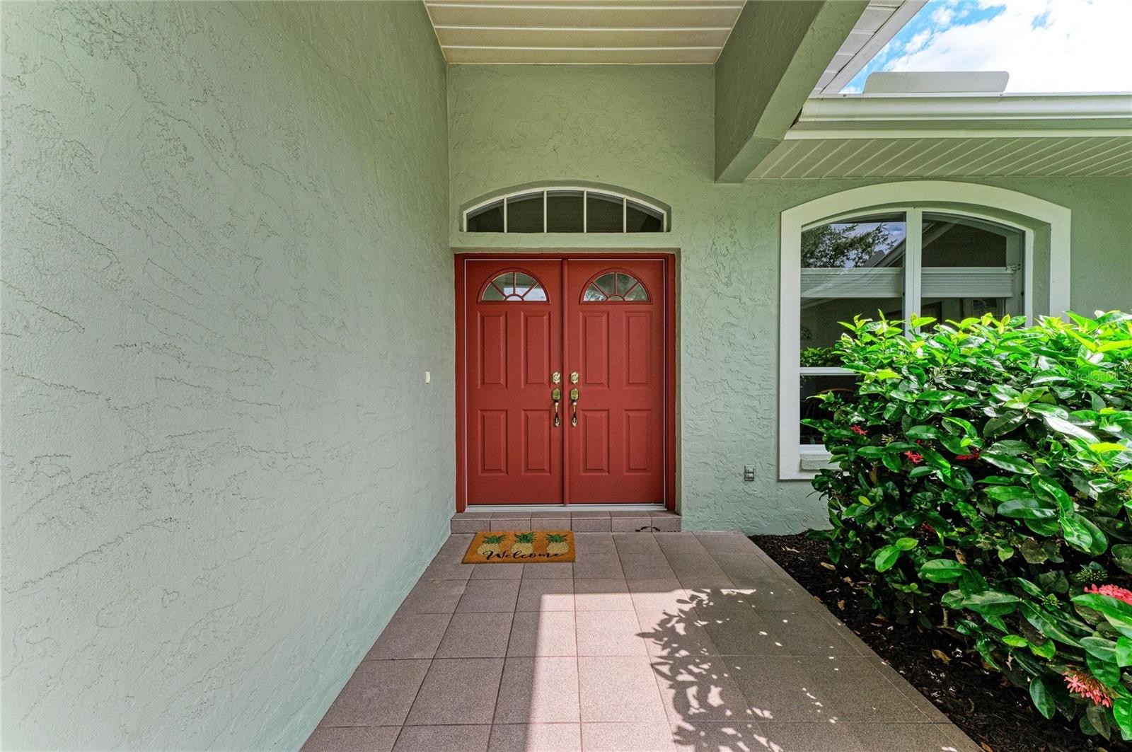 523 OAK BAY DR