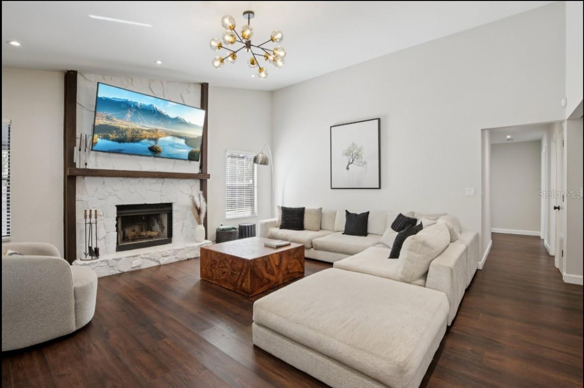 665 EASTPOINTE PKWY