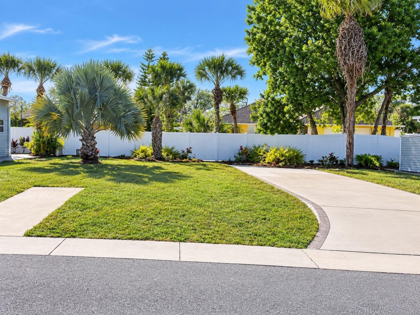6000 TEAHOUSE RD