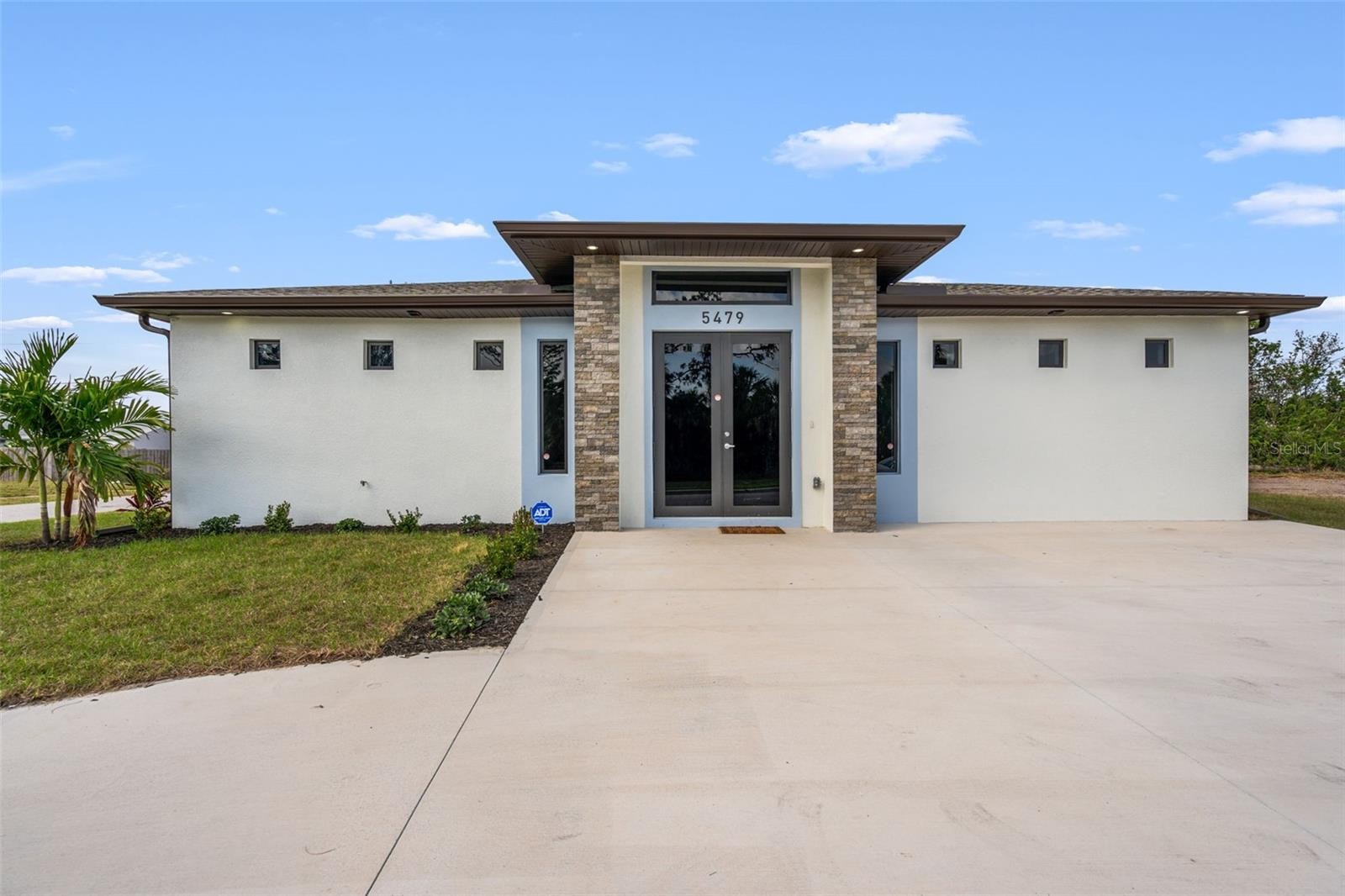 5479 S BISCAYNE DR
