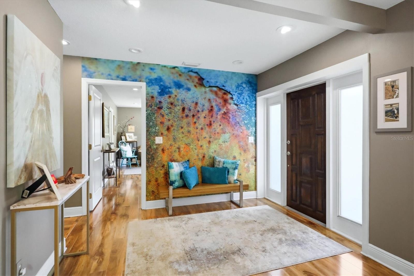 942 VIRGINIA DR