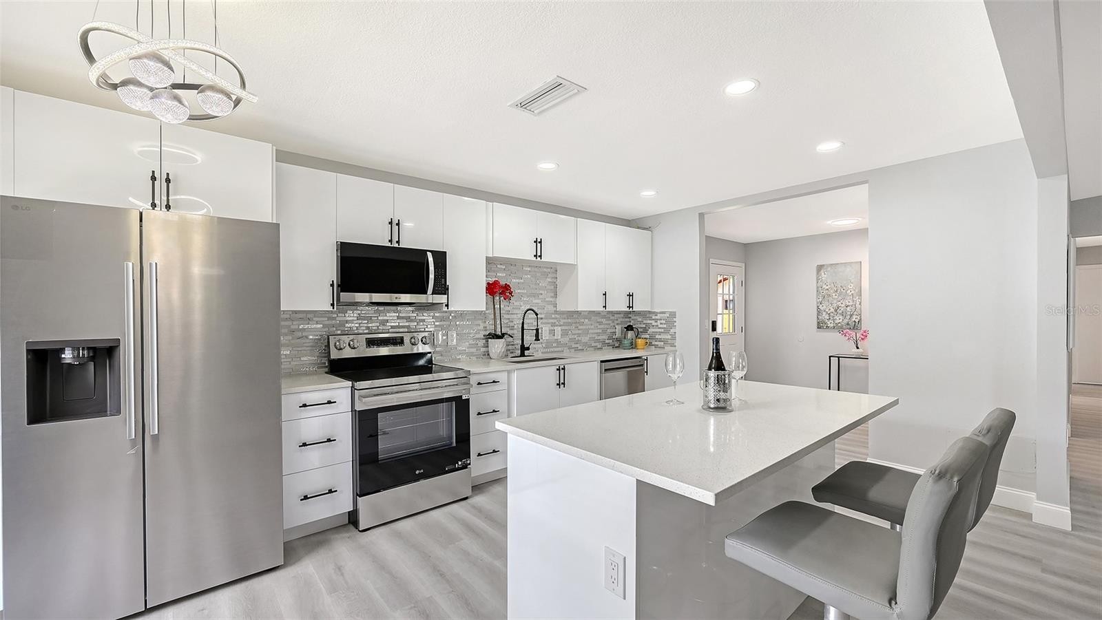 4054 PALAU DR