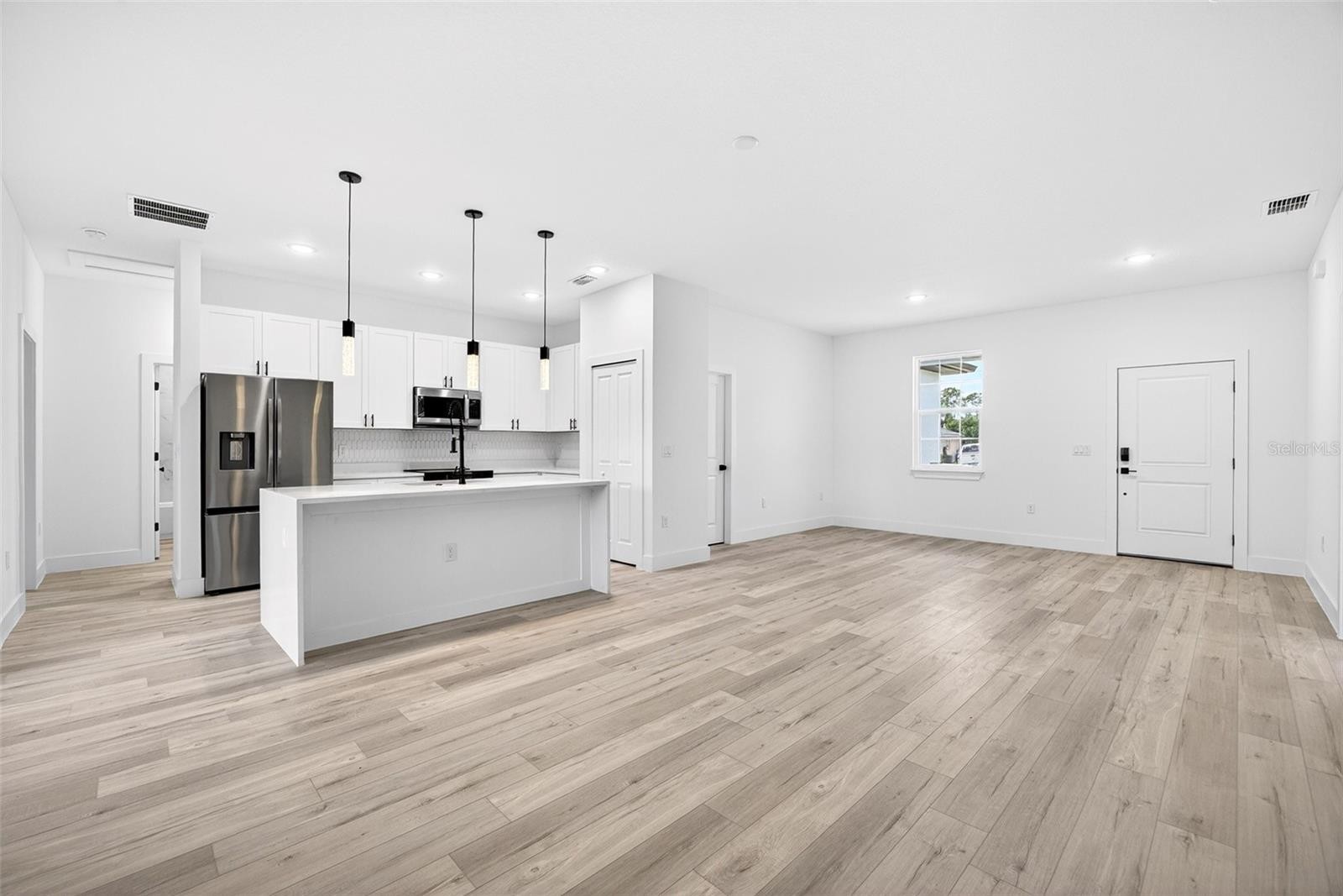 3268 TISHMAN AVE