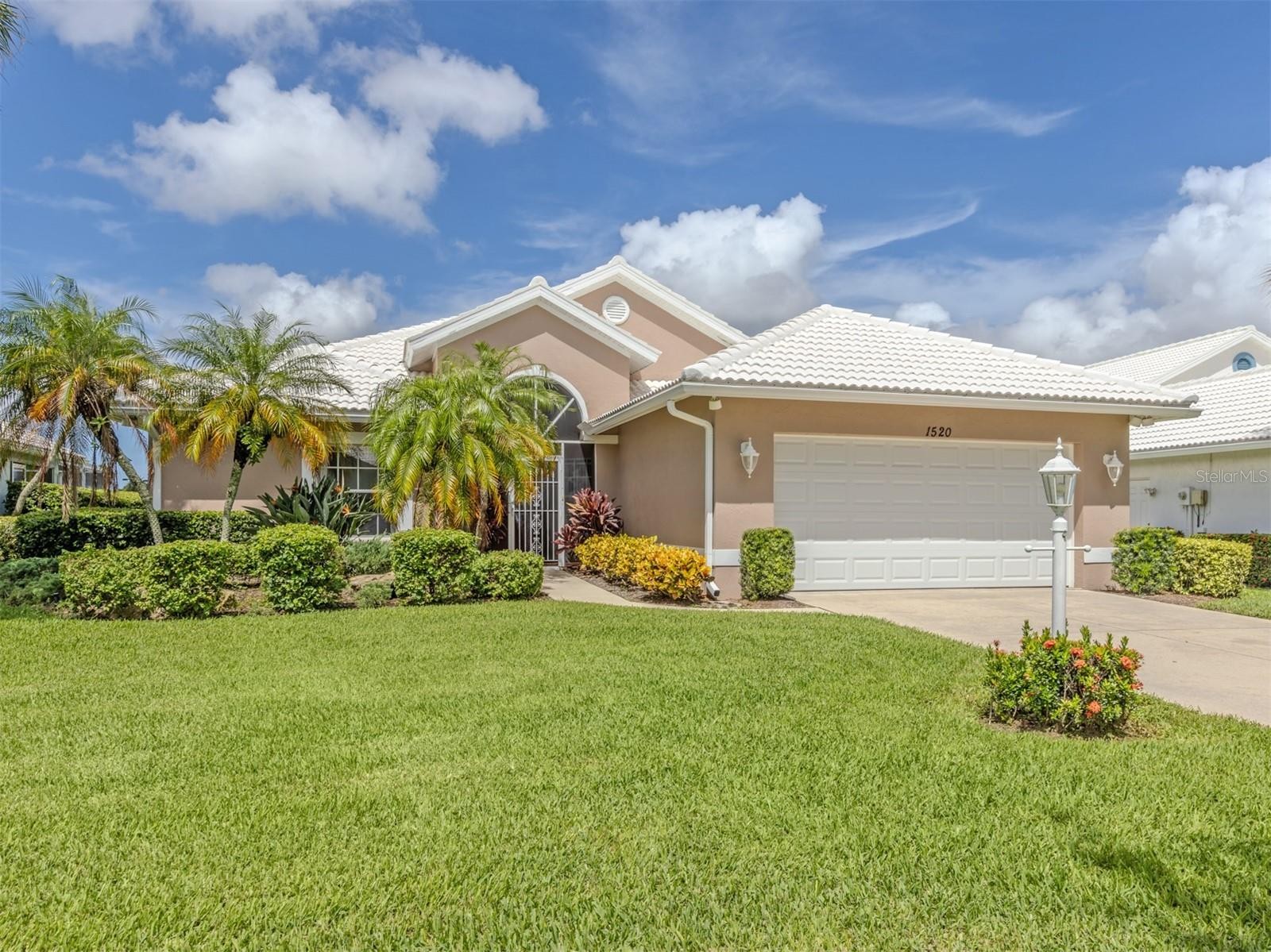 1520 JASPER CT