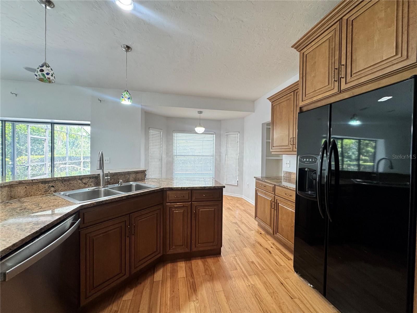 6077 MARELLA DR