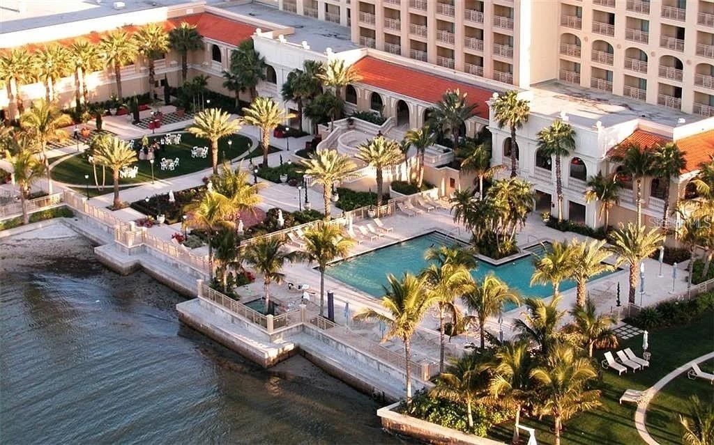 1111 RITZ CARLTON DR #1004