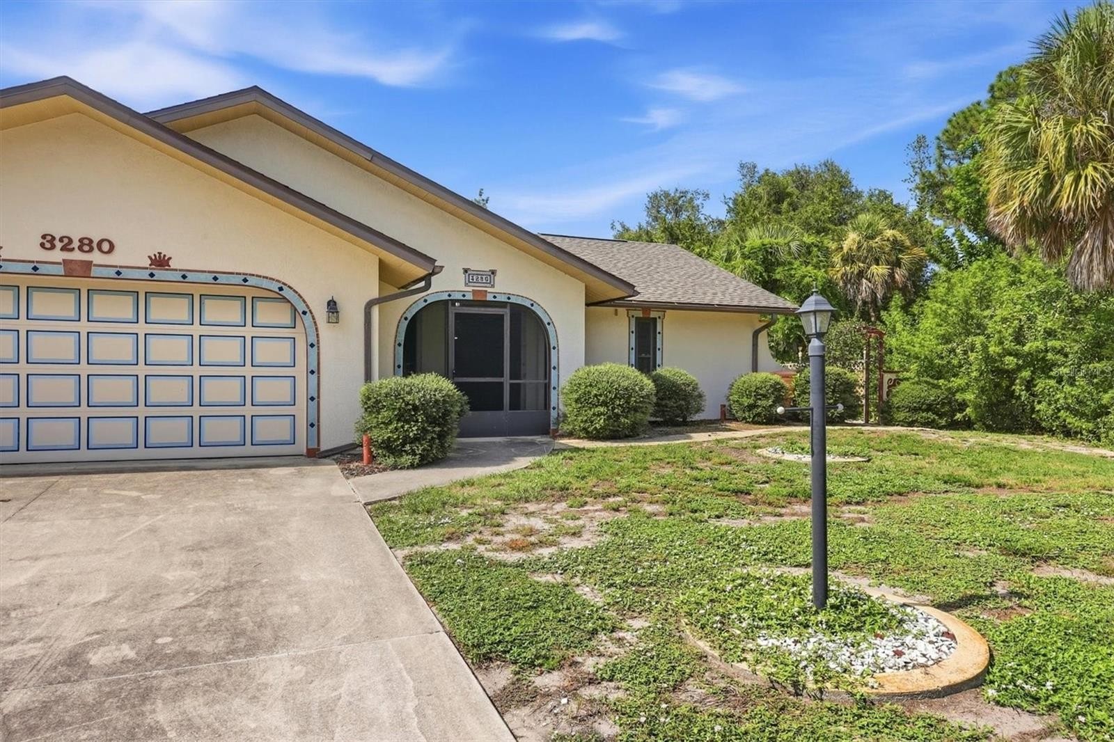 3280 SIESTA DR