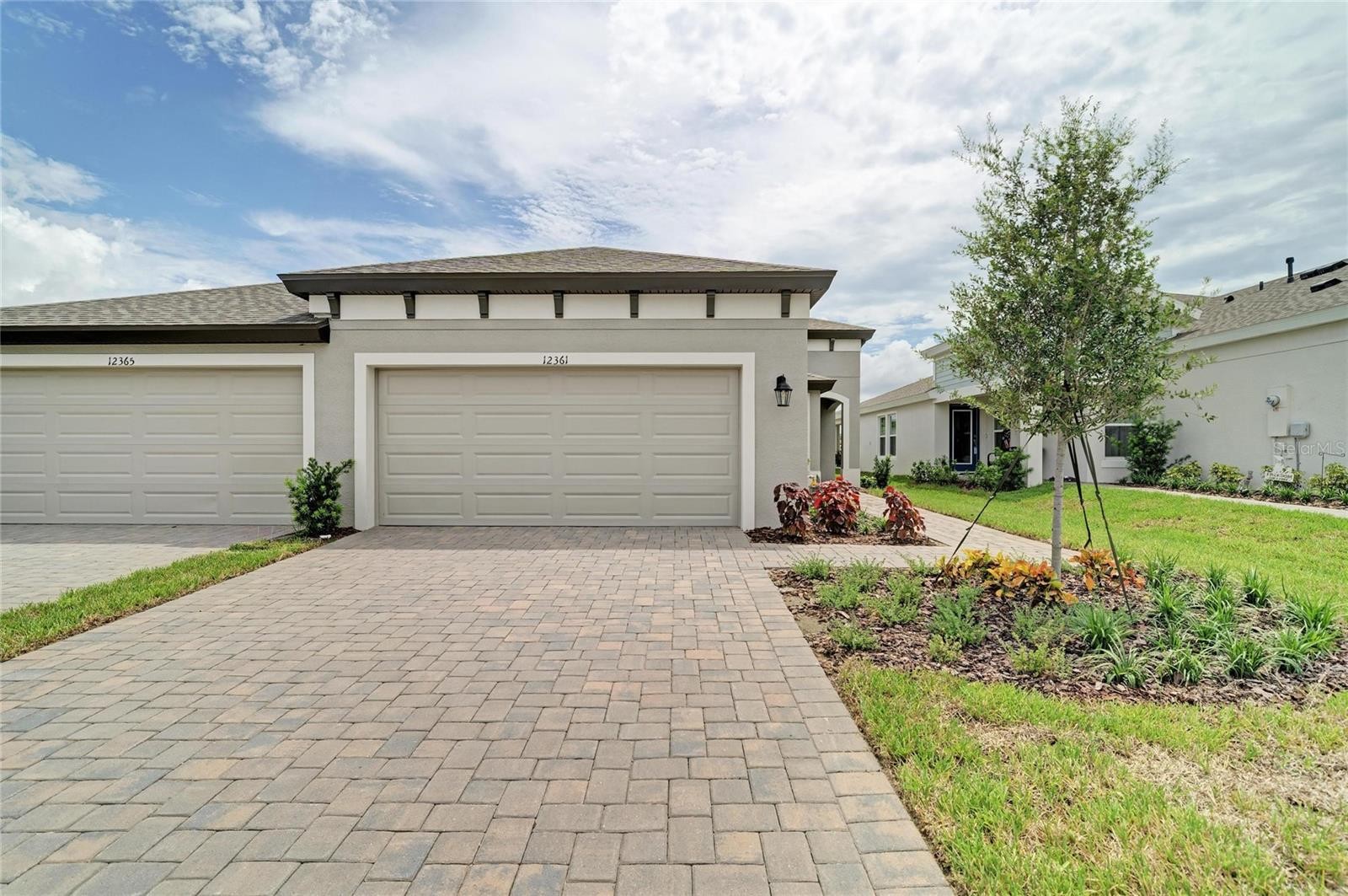 12361 OAK  HILL WAY